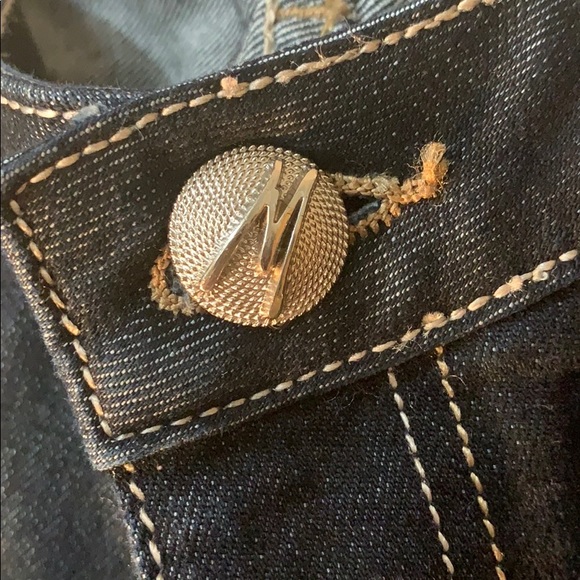 GUESS BY MARCIANO dark washed jeans! - Picture 5 of 8